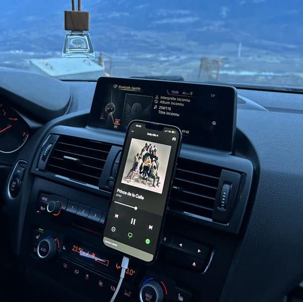 Support de téléphone magnétique